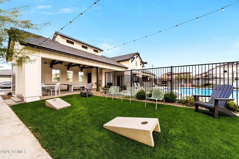 008__2487 E Boulder Ave