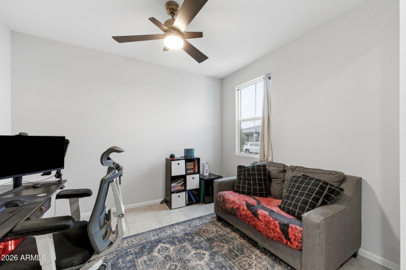 035__2487 E Boulder Ave