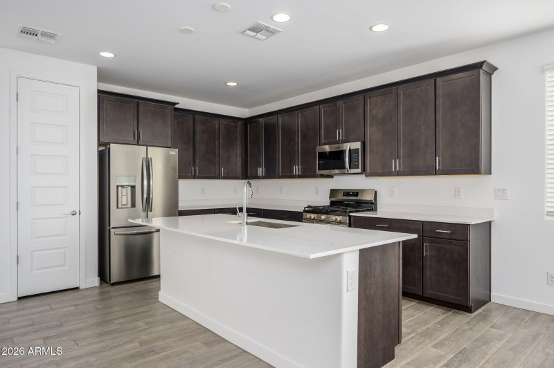 15-web-or-mls-Wesley-15