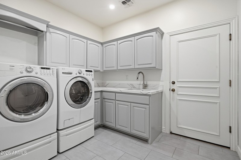 Spacious laundry room