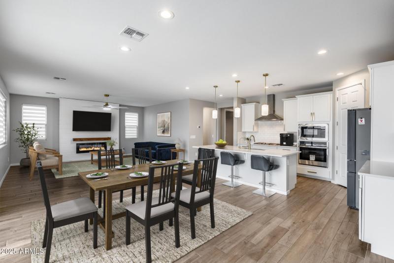 VS 30 - Living Room_Kitchen