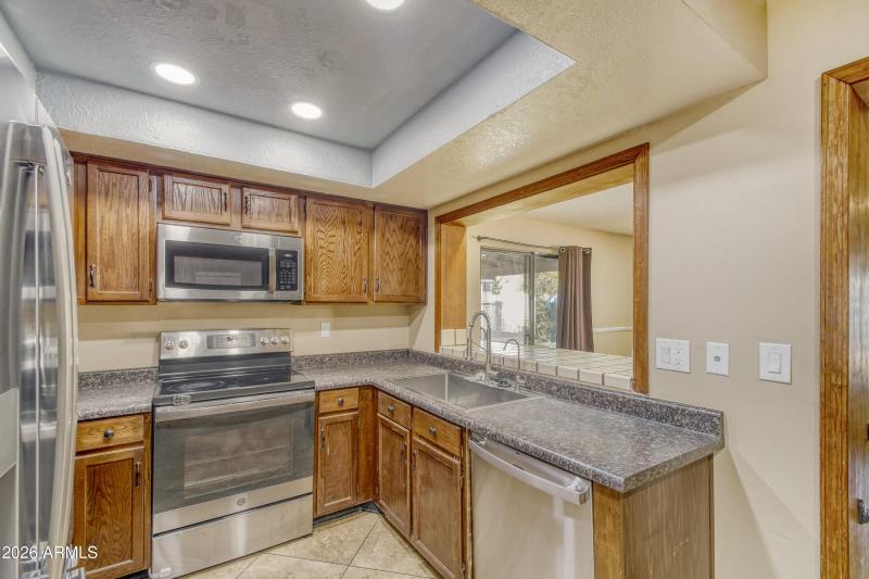 16044 N. 30th Drive - MLS Sized - 012 -