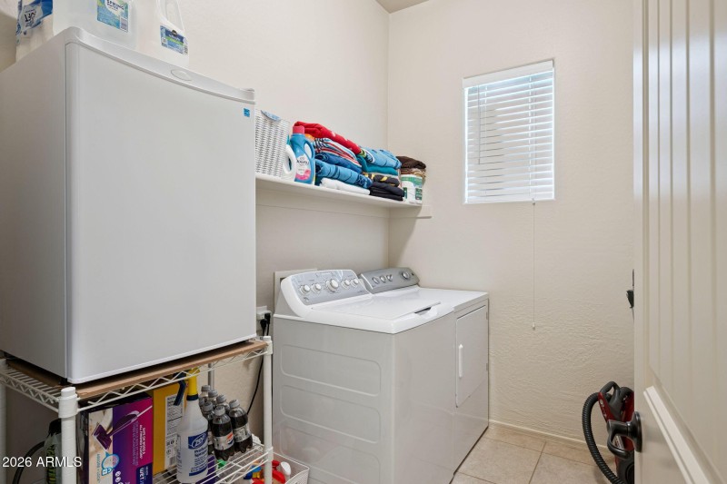 26-web-or-mls-6202-e-mckellips-rd-unit-1