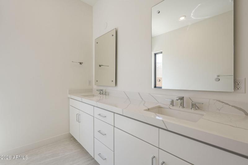 33-web-or-mls-Highland-33