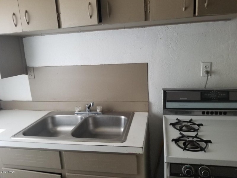 1165 10th Apt 4 kitchen