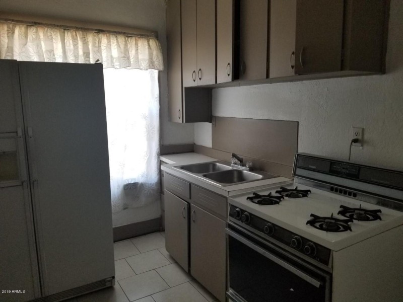 1165 10th Apt 4 kitchen 1