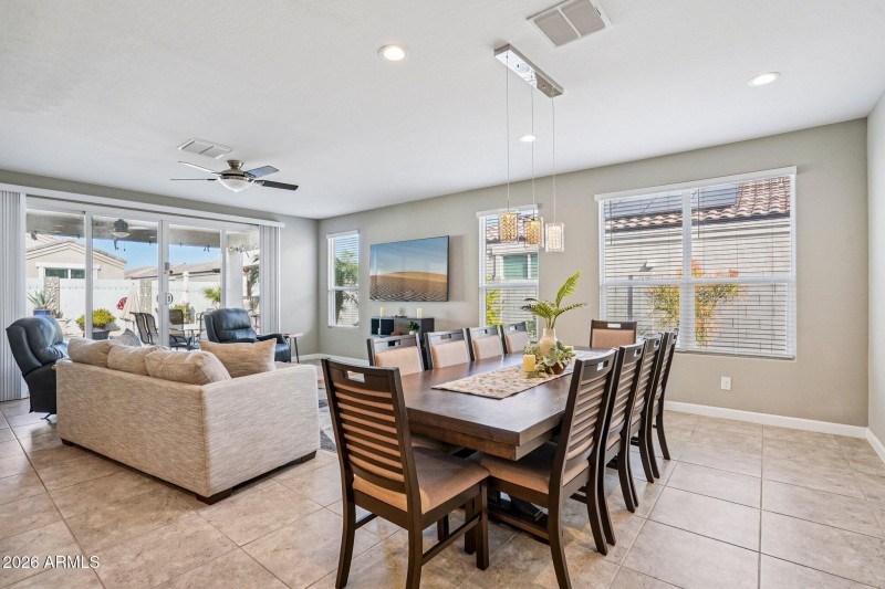 10-web-or-mls-W Nina St-S3001-008