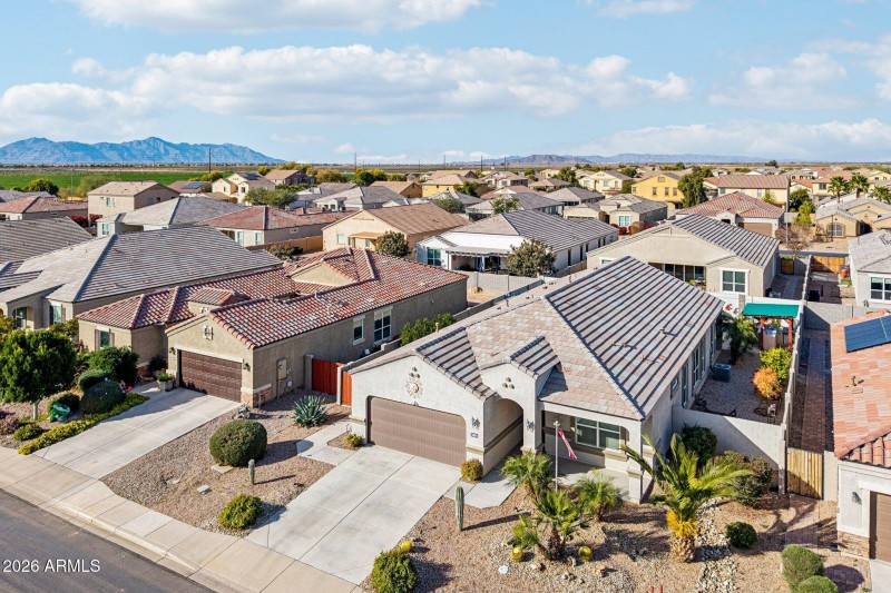 51-web-or-mls-W Nina St-S3001-049