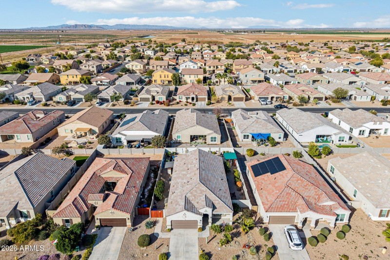 57-web-or-mls-W Nina St-S3001-055