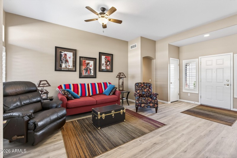 11_14838_W_Horizon_Dr11_mls