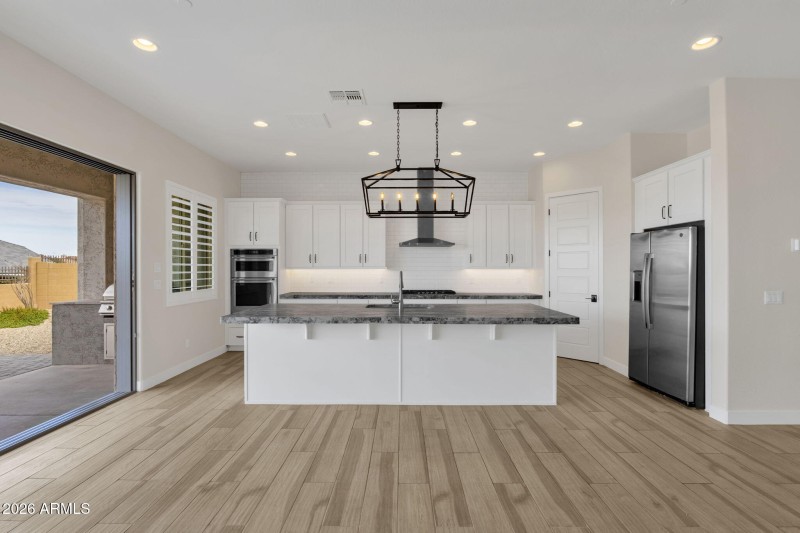 37-web-or-mls-5924-e-redmont-dr