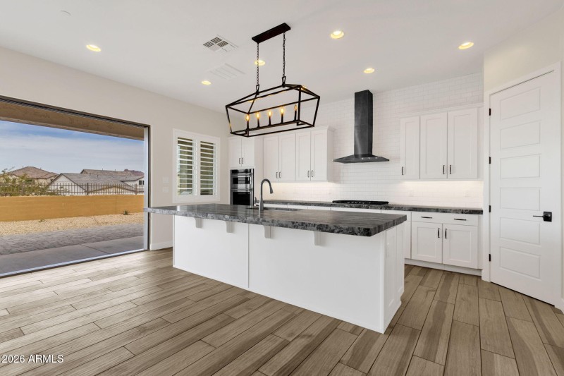 38-web-or-mls-5924-e-redmont-dr