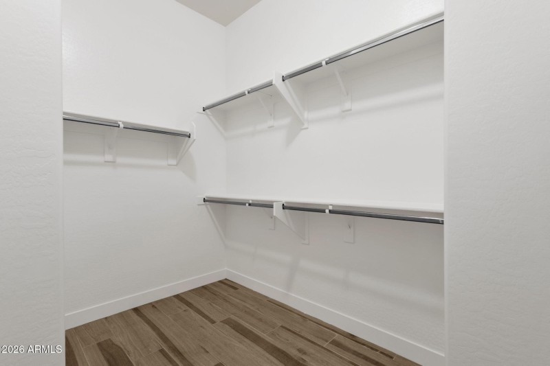 26-web-or-mls-5924-e-redmont-dr