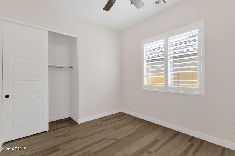 9-web-or-mls-5924-e-redmont-dr