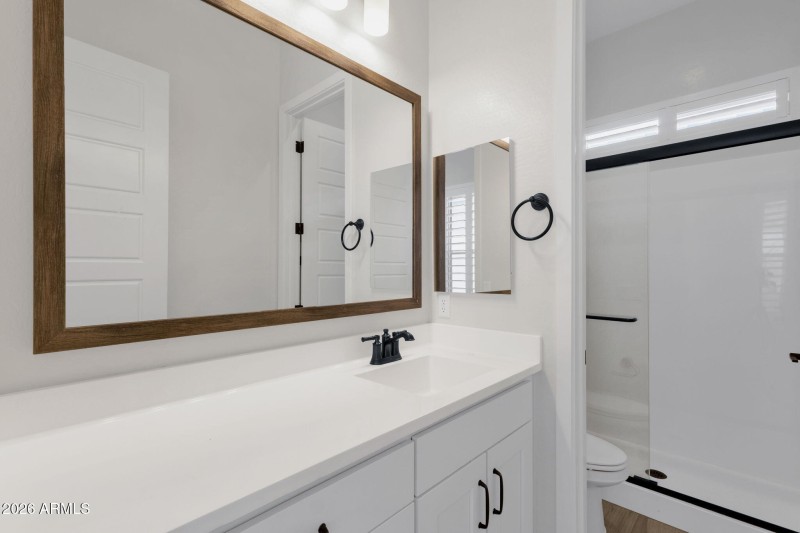 12-web-or-mls-5924-e-redmont-dr