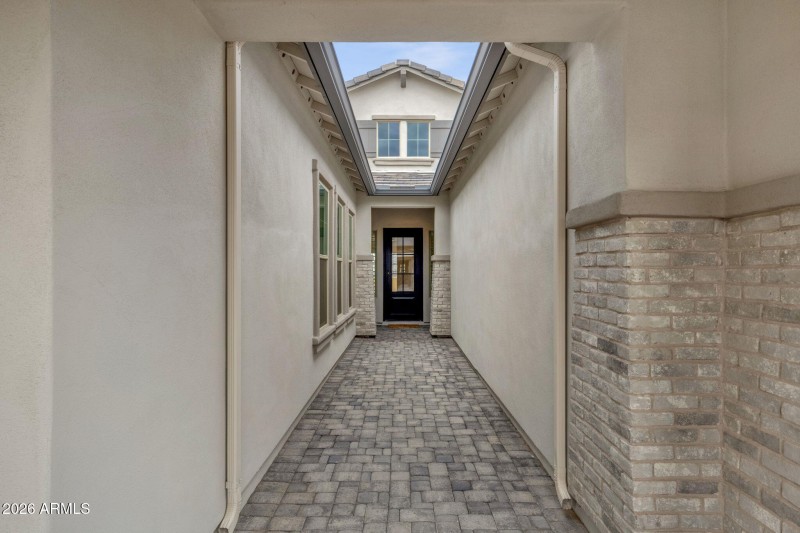 5-web-or-mls-5924-e-redmont-dr