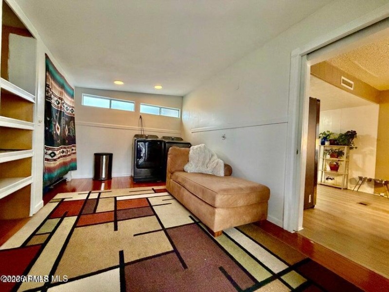 Entry Mud Room: Laundry