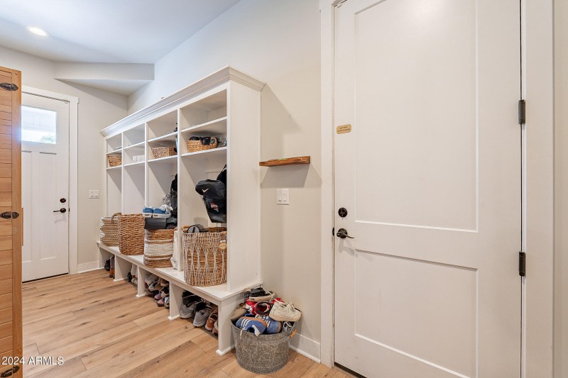 34-web-or-mls-Vaughn-34