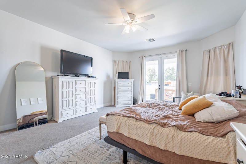 41-web-or-mls-Vaughn-41