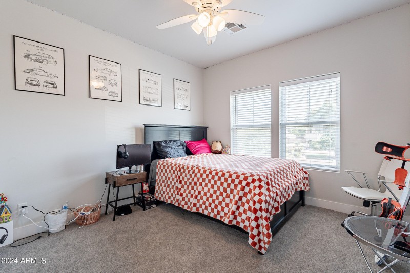 62-web-or-mls-Vaughn-62