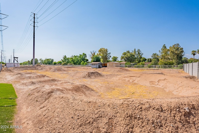 87-web-or-mls-Vaughn-87