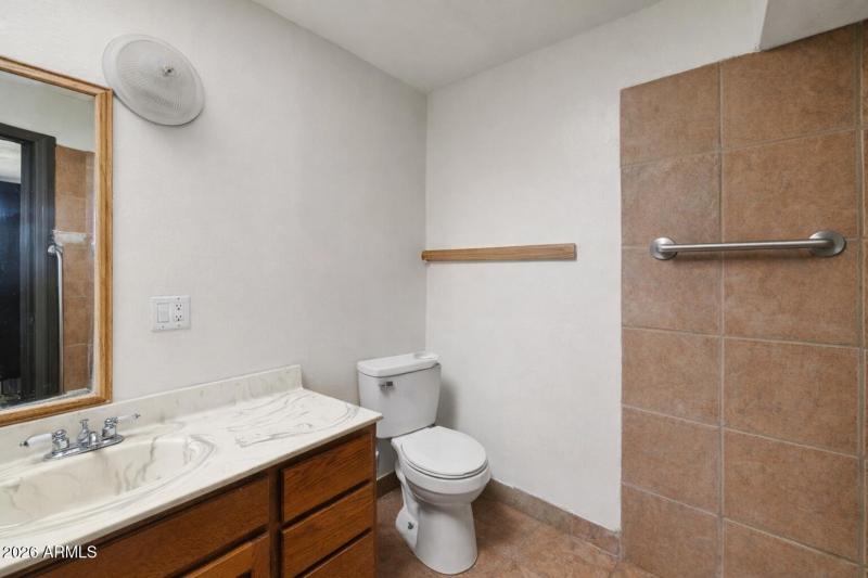 20-GH Bathroom