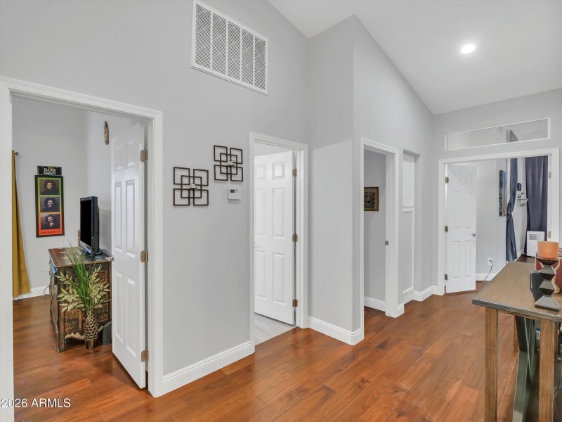 10-14815 S 13th Pl-10