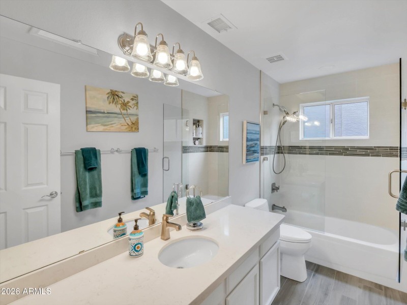 13-14815 S 13th Pl-13