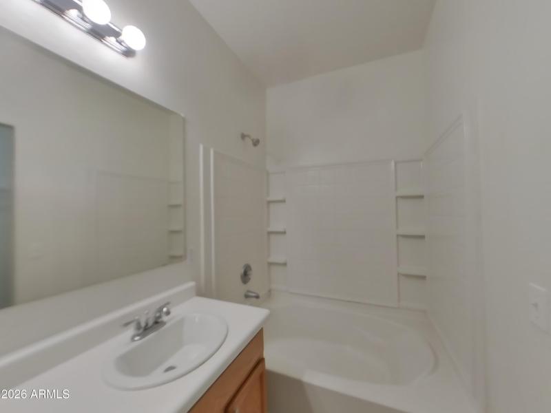 8_pc_8ZMxX2Frjd_kfYcRiqWZp_layout_0