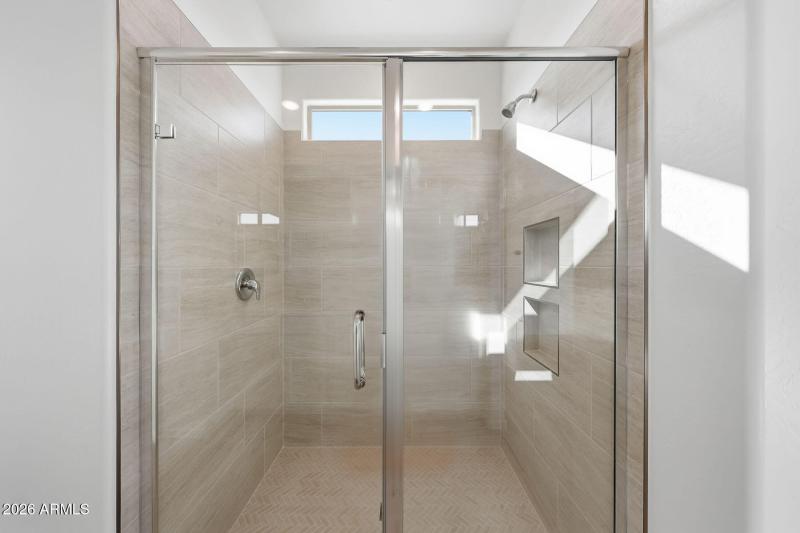 PHX_Landmarke_lot 1064_Pacific_719_owner