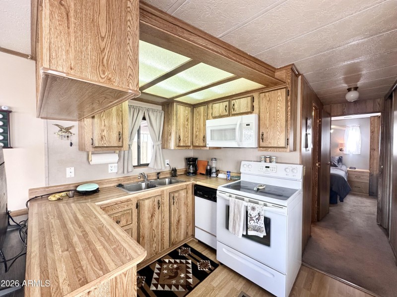 FANTASTIC COUNTER SPACE