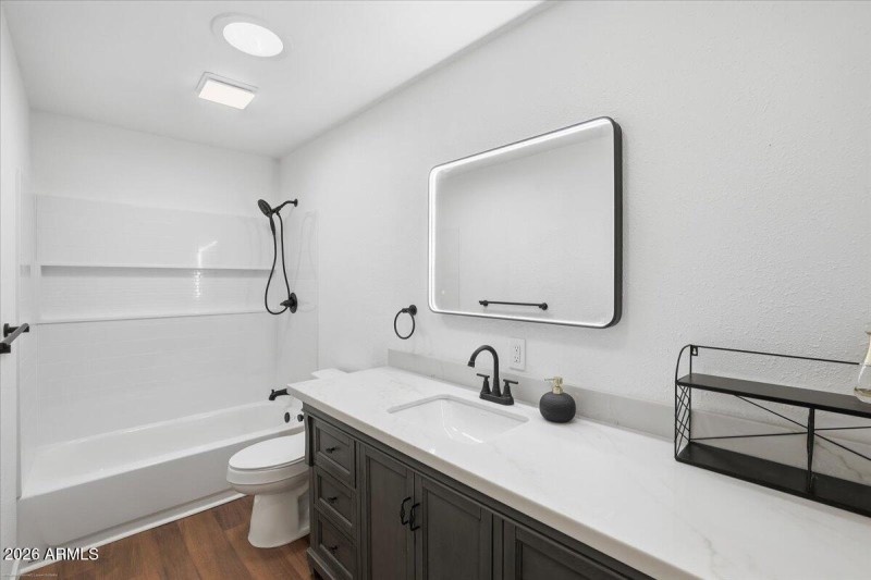 17-Full Bath on main living side