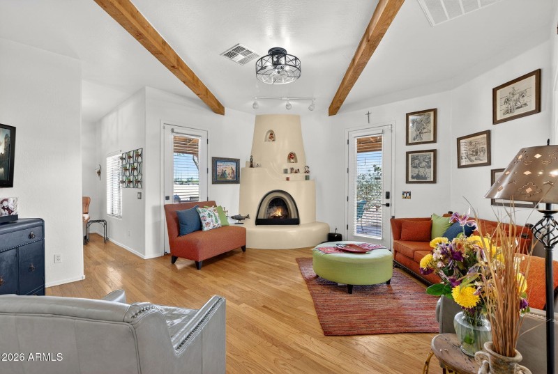 17-web-or-mls-56-W Greasewood St