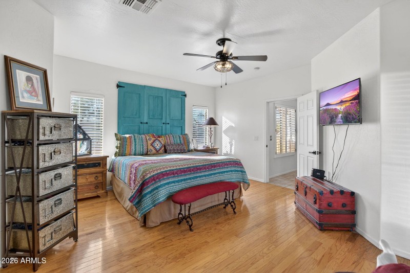 42-web-or-mls-65-W Greasewood St