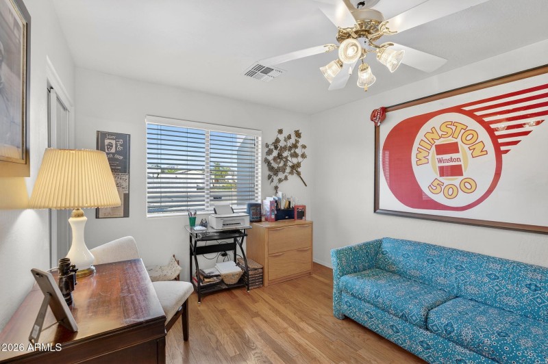 50-web-or-mls-90-W Greasewood St