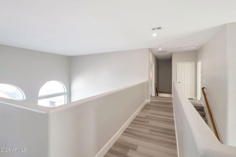 16-web-or-mls-Qp-9489