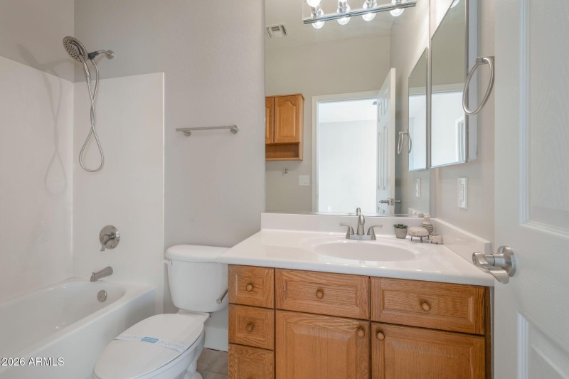 19-web-or-mls-Qp-9499