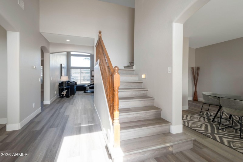 40-web-or-mls-Qp-9569