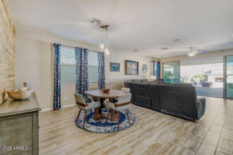 13565588_20-510-17_photo_print__q80_w600