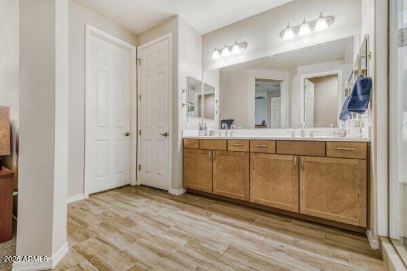 13565588_31-510-17_photo_print__q80_w600