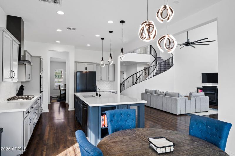 004__32083 N 126th Ave