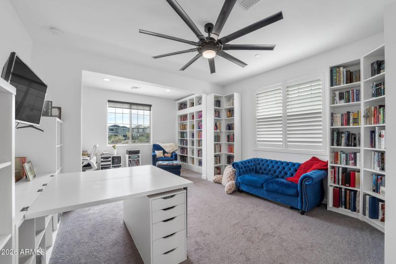 036__32083 N 126th Ave