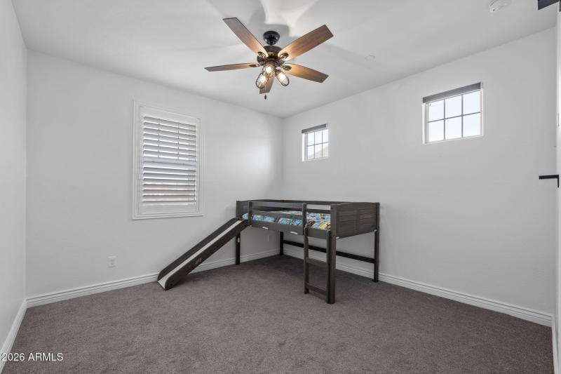 046__32083 N 126th Ave