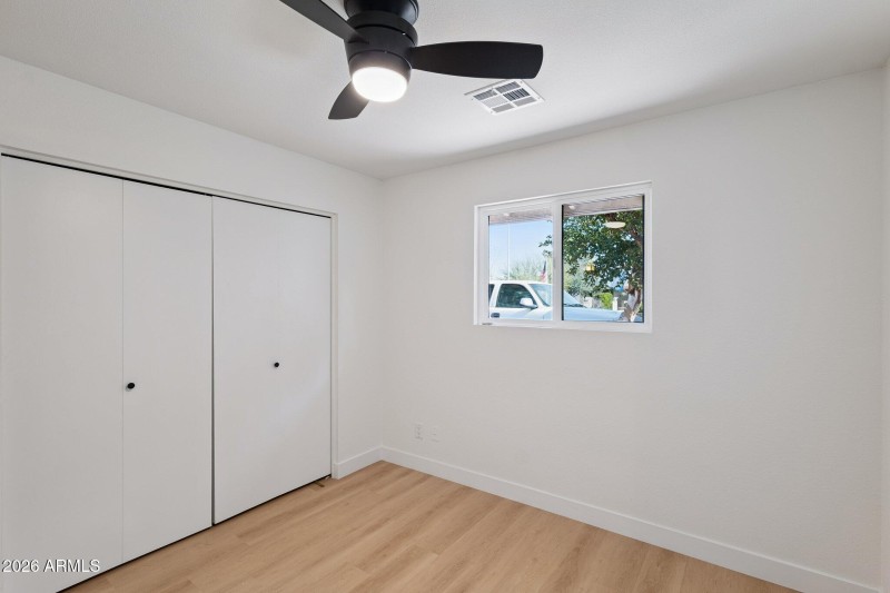 39-web-or-mls-735-e-manhatton-dr