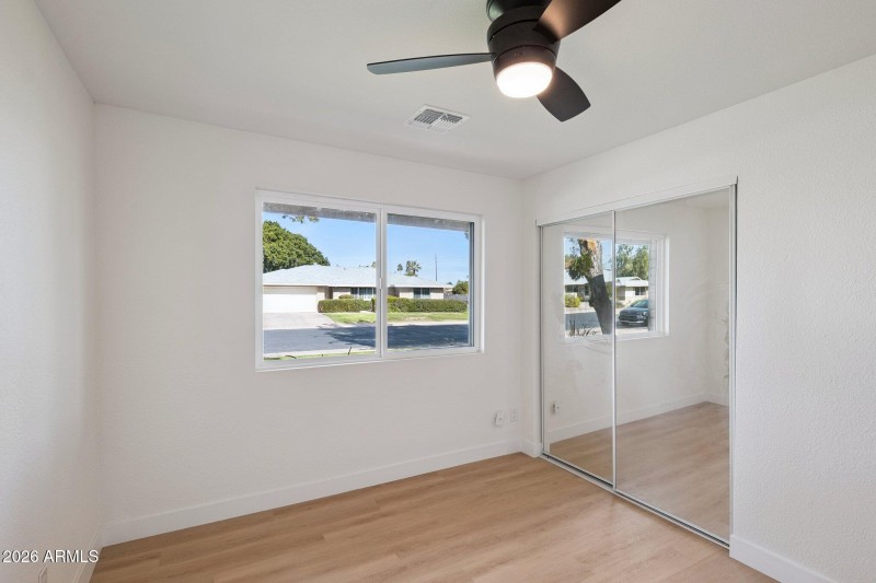 34-web-or-mls-735-e-manhatton-dr