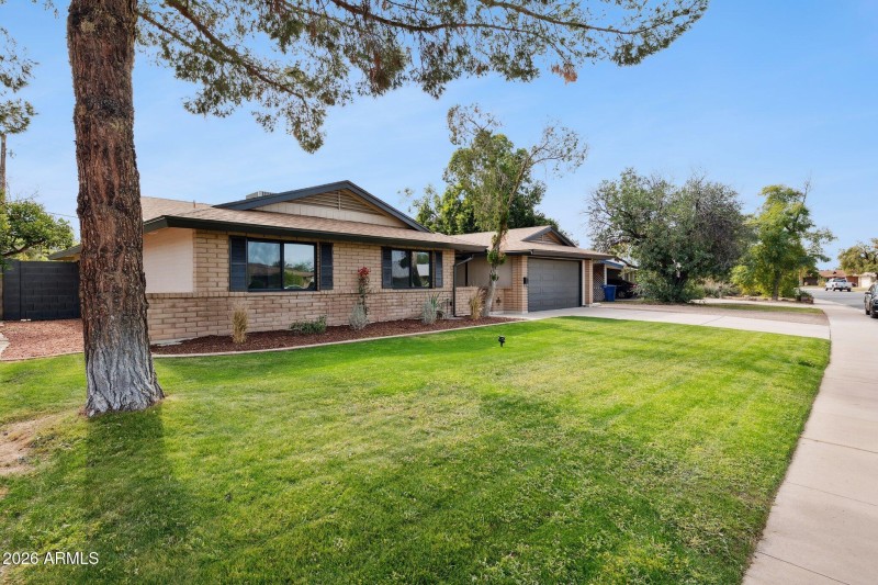 4-web-or-mls-735-e-manhatton-dr