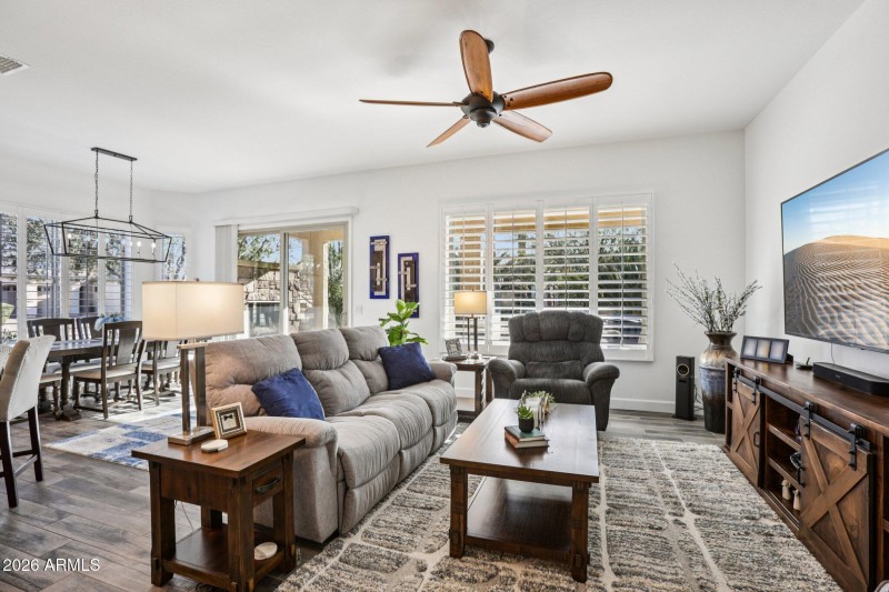 7-web-or-mls-W Cambridge Ave-S3001-007