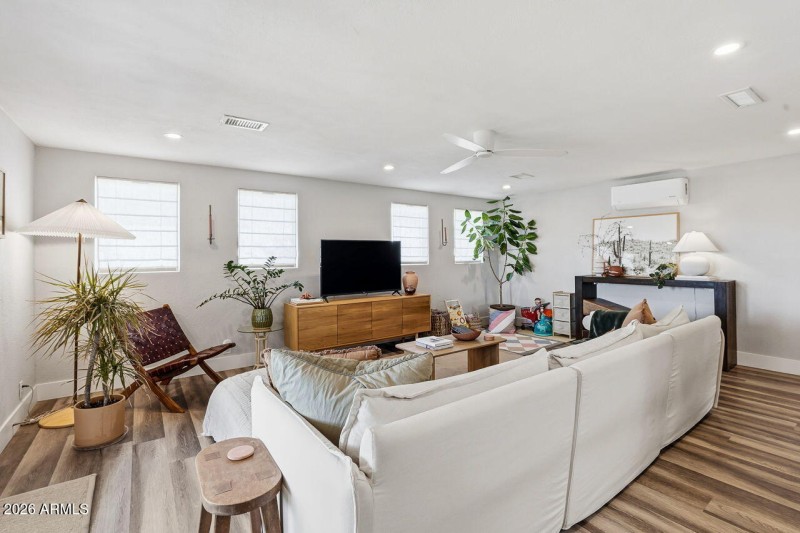 34-web-or-mls-3202 N Emerson St Chandler