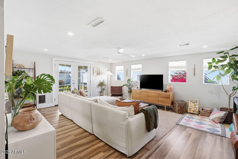 37-web-or-mls-3202 N Emerson St Chandler