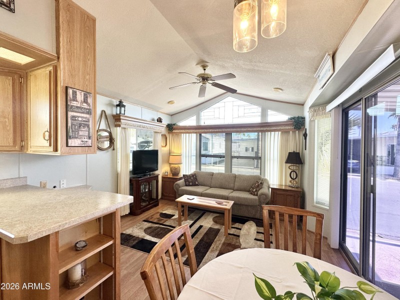 SPACIOUS FRONT LIVING SPACE